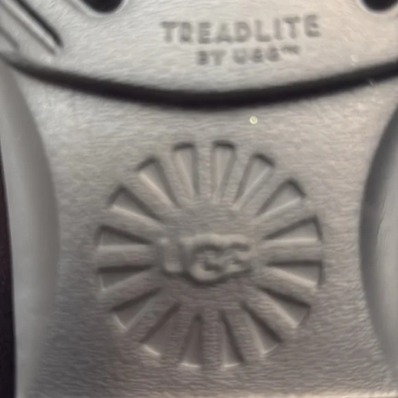 NWOT UGG Romely Heritage Lace-up Suede Boot, size 10 - Picture 9 of 12